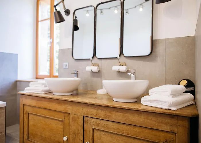 Des Sapins Aux Etoiles Пьер-Персе